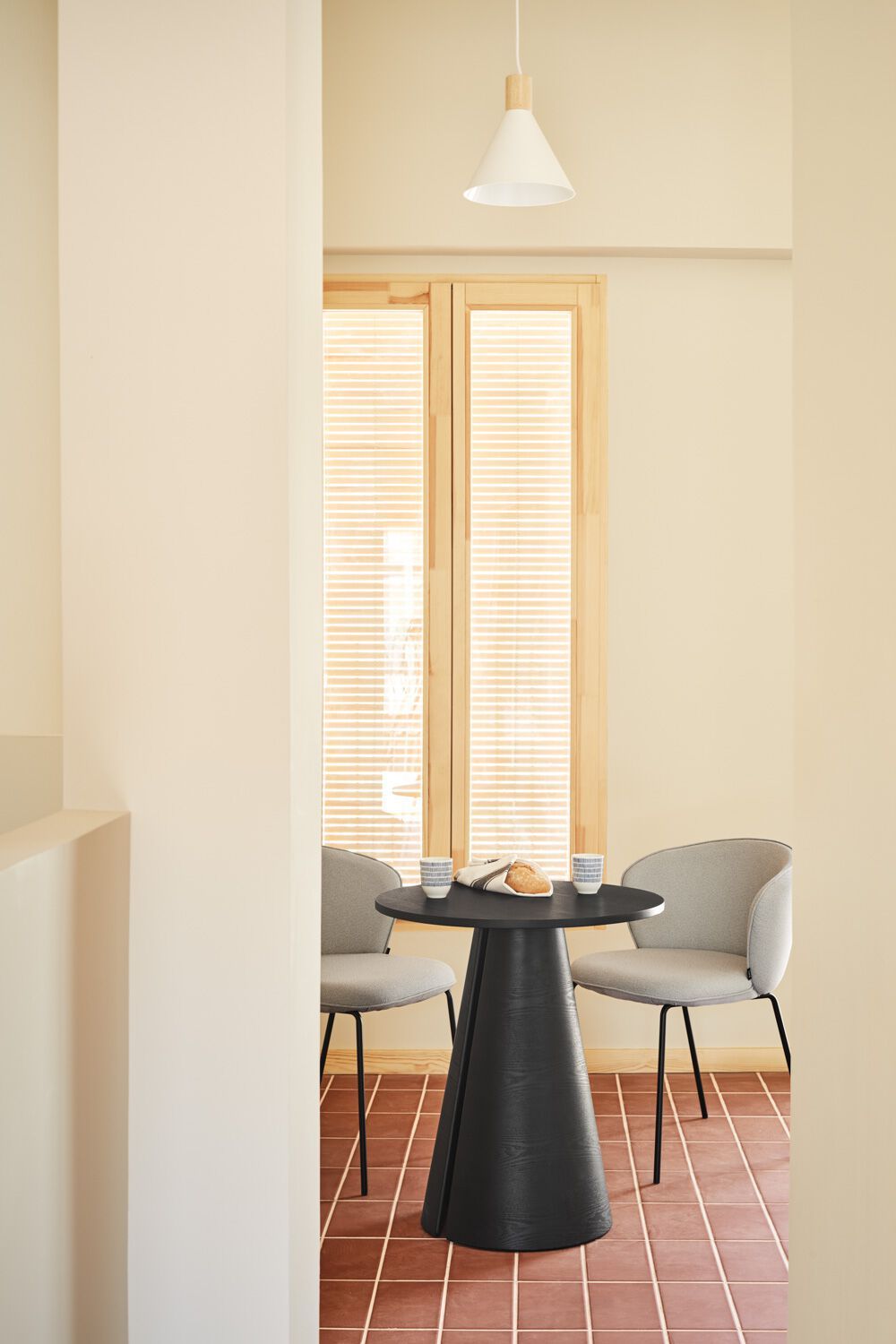 Круглый деревянный журнальный столик TEULAT Cep ARCH-00039482 - Вид №6