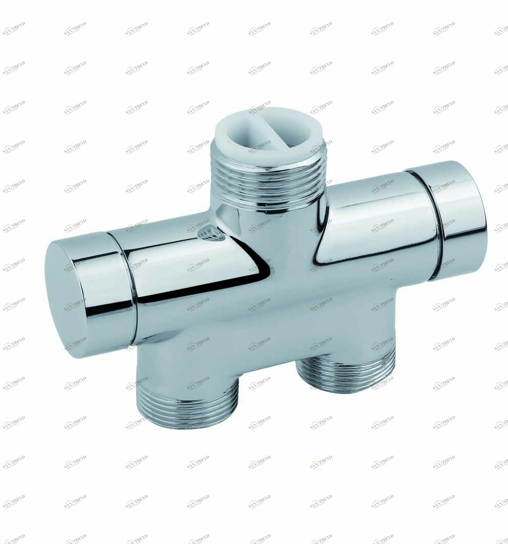 Carlo Poletti V87510JTKM Клапан одно/двухтрубный с by-pass и держателем, центральное подсоединение. Версия прямая с подключением медной или пластиковой трубы. Межосевое расстояние 40 мм. Клапан, совместимый с системой ТКМ 