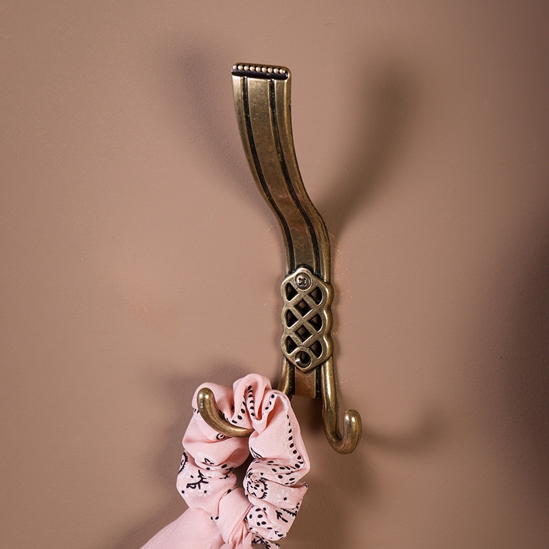 Крючок для одежды , 75x170x55 мм, бронза LJPS0176 Public Steel Россия 