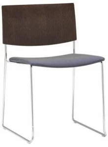 Andreu World Стул из дуба, штабелируемый салазками, со встроенной подушкой Sit Si1207