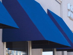 Тент с капюшоном