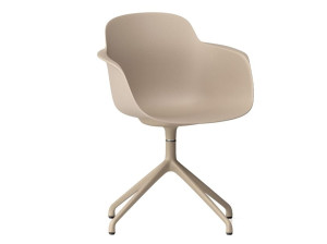 Стул из полипропилена с подлокотниками