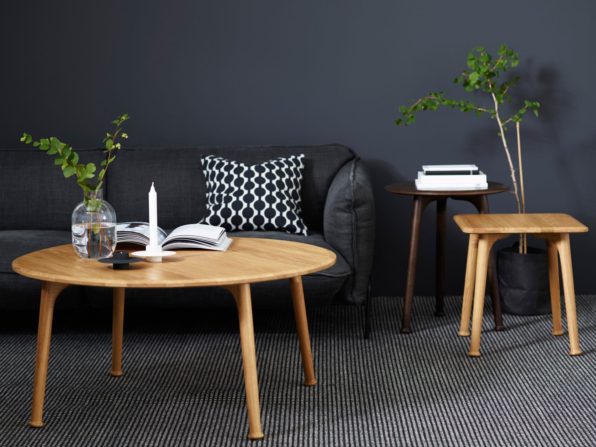 Квадратный журнальный столик из массива дерева Karl Andersson Bat ARCH-00027319 - Вид №2