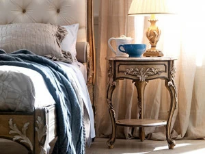 Grifoni Silvano Прикроватная тумбочка в классическом стиле с ящиками