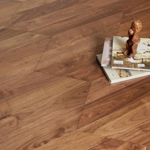 Паркет Ёлка Marco Ferutti Louvre Американский Орех Европейский (Грецкий) Любая на выбор (Гладкая) 400х70 мм 2600700106 - Вид №6