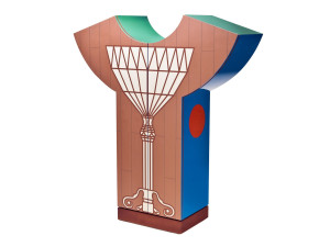 Шкаф с распашными дверцами