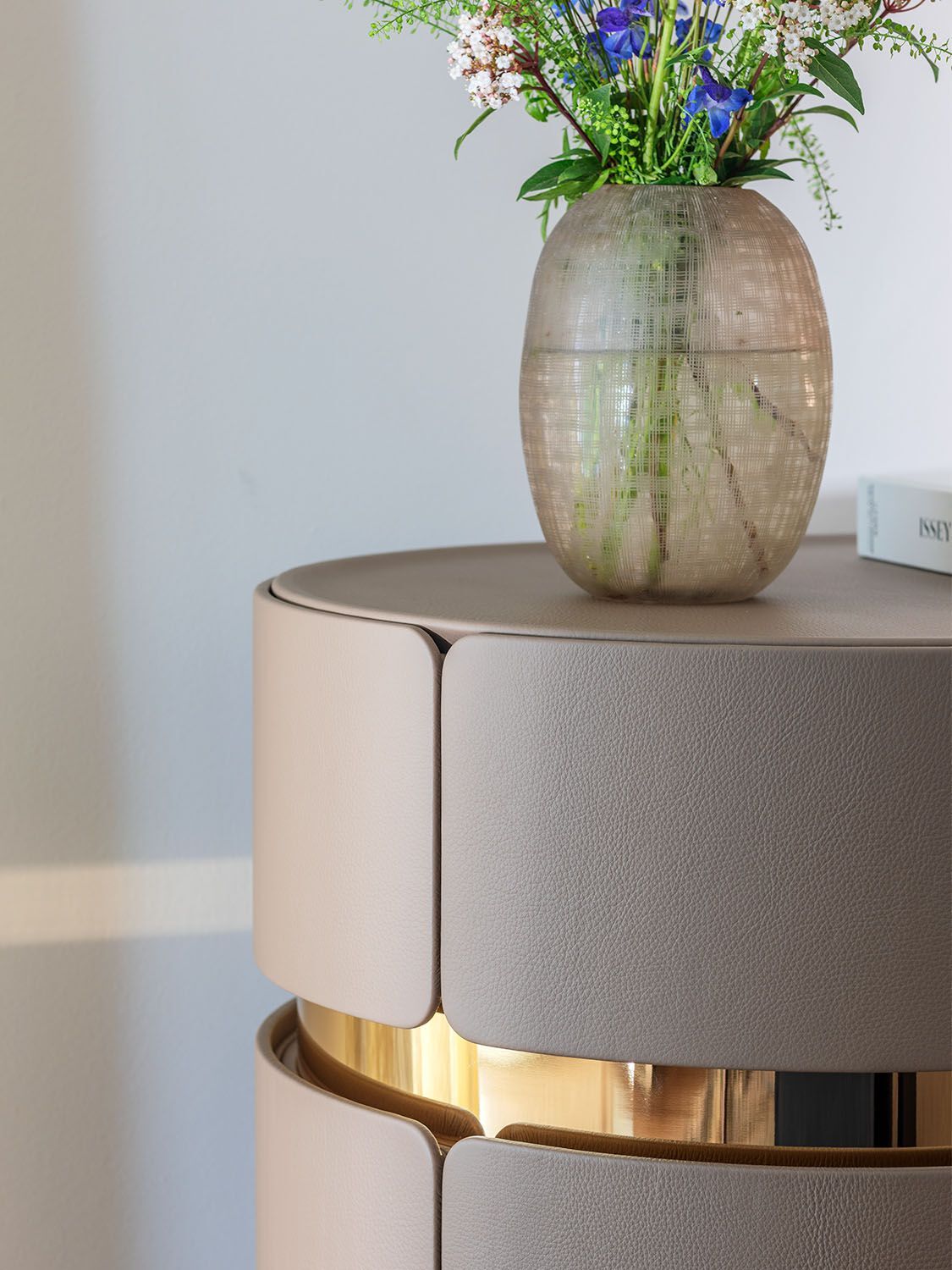 Комод из ясеня с кожаной обивкой Flou Тоши ARCH-00002322 - Вид №5