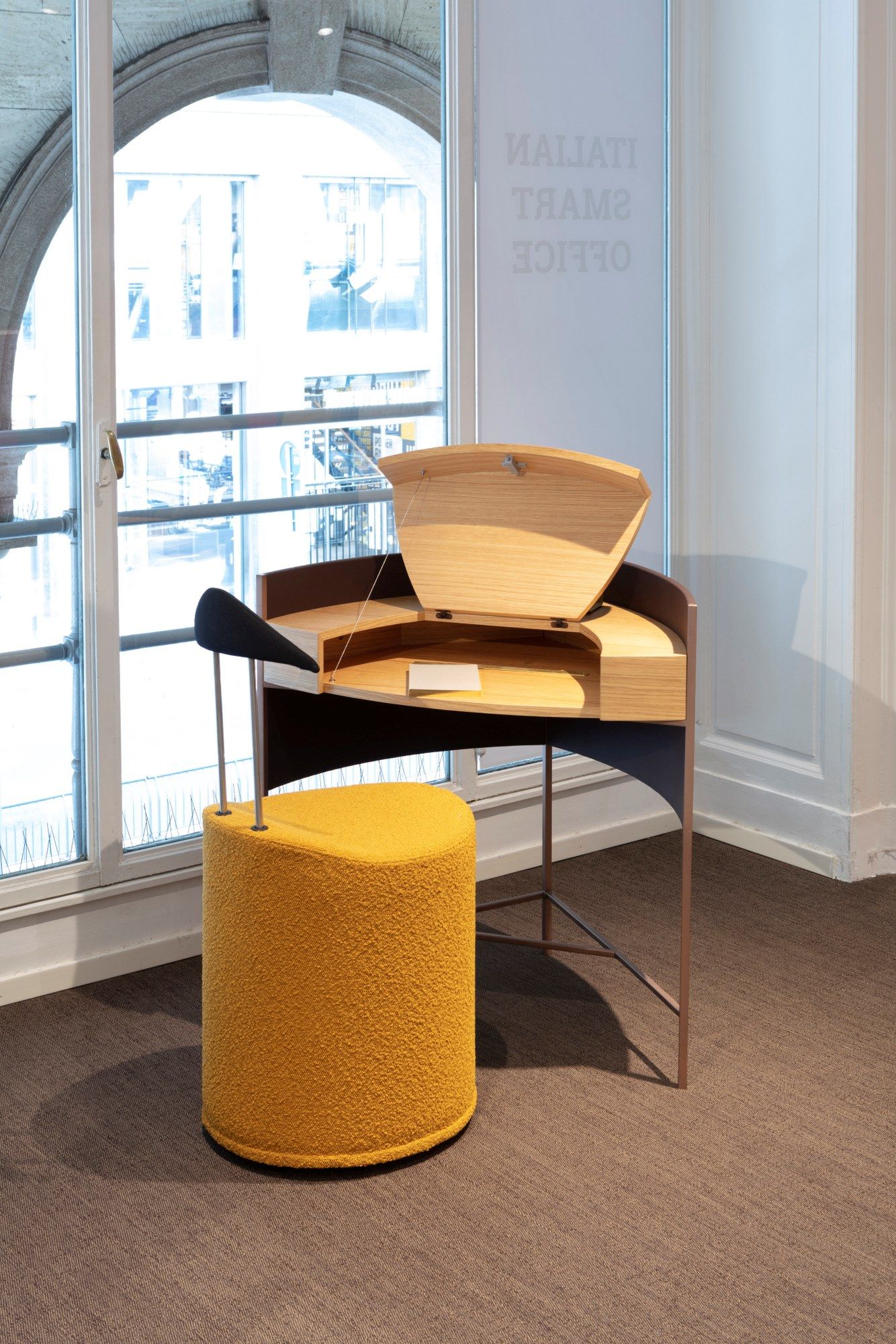 Письменный стол из искусственной кожи для ПК с откидными дверцами ESTEL GROUP BLOOM ARCH-00060599 - Вид №9