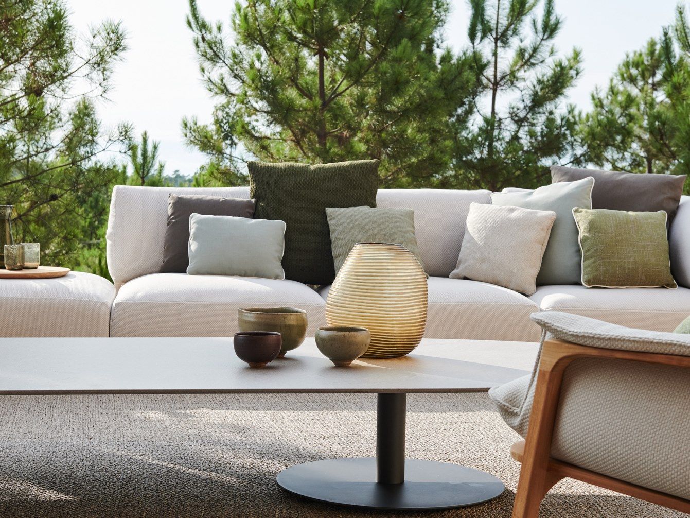 Керамический низкий садовый столик TRIBÙ T-Table ARCH-00077105 - Вид №2