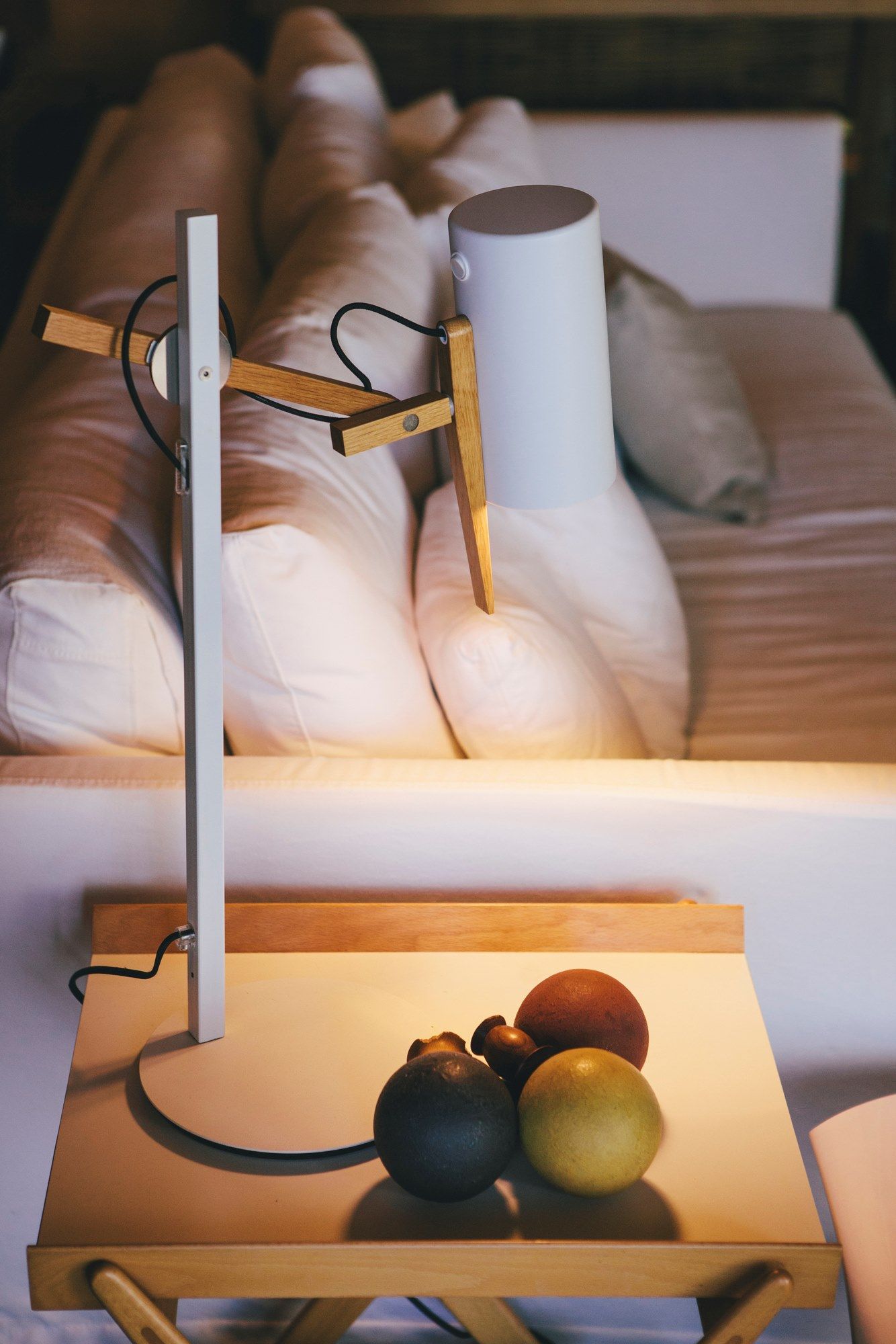 Настольная лампа из металла и дерева Marset Scantling ARCH-00071961 - Вид №1