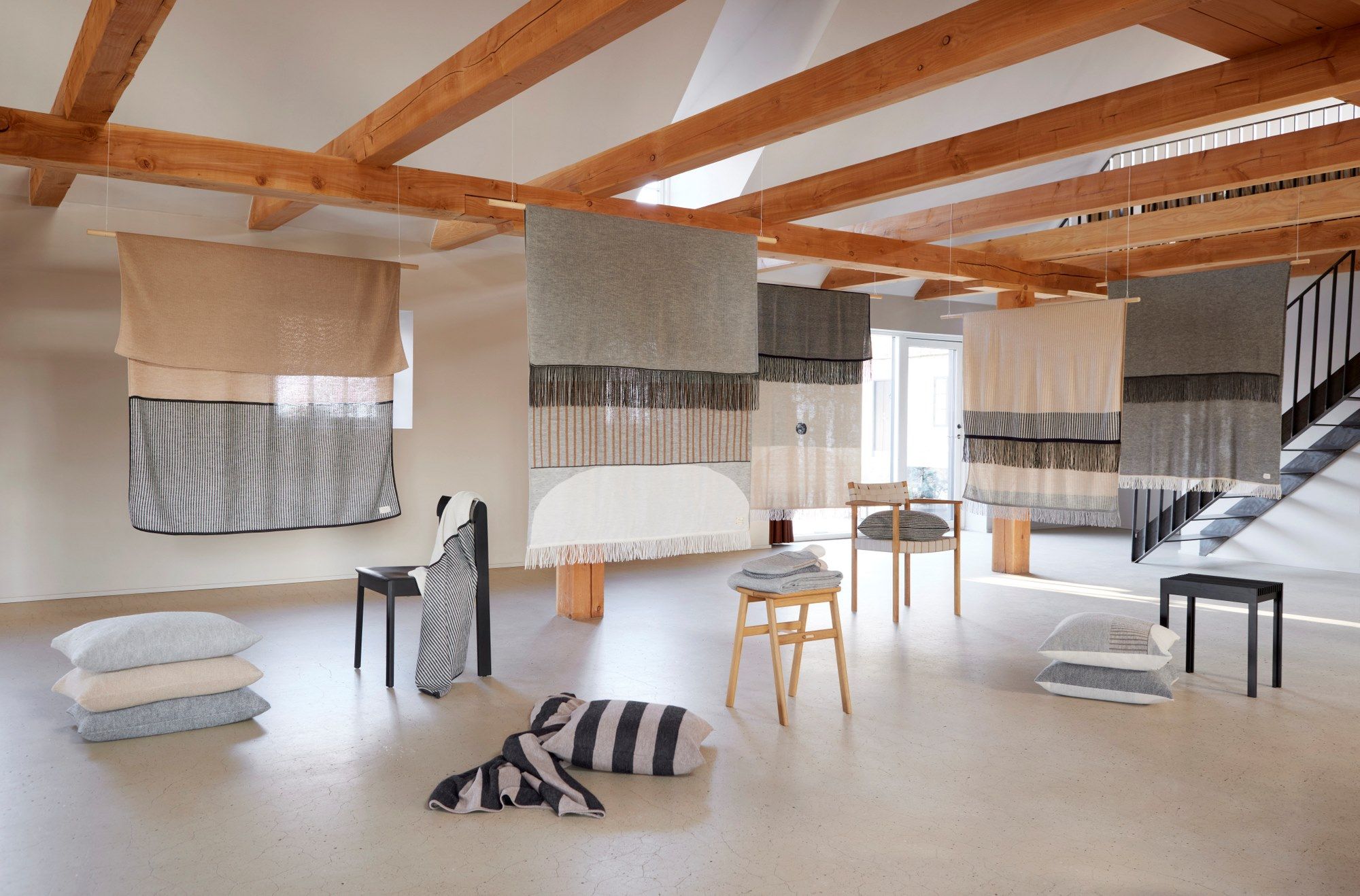 Квадратная подушка из альпаки Form & Refine Aymara ARCH-00073357 - Вид №4