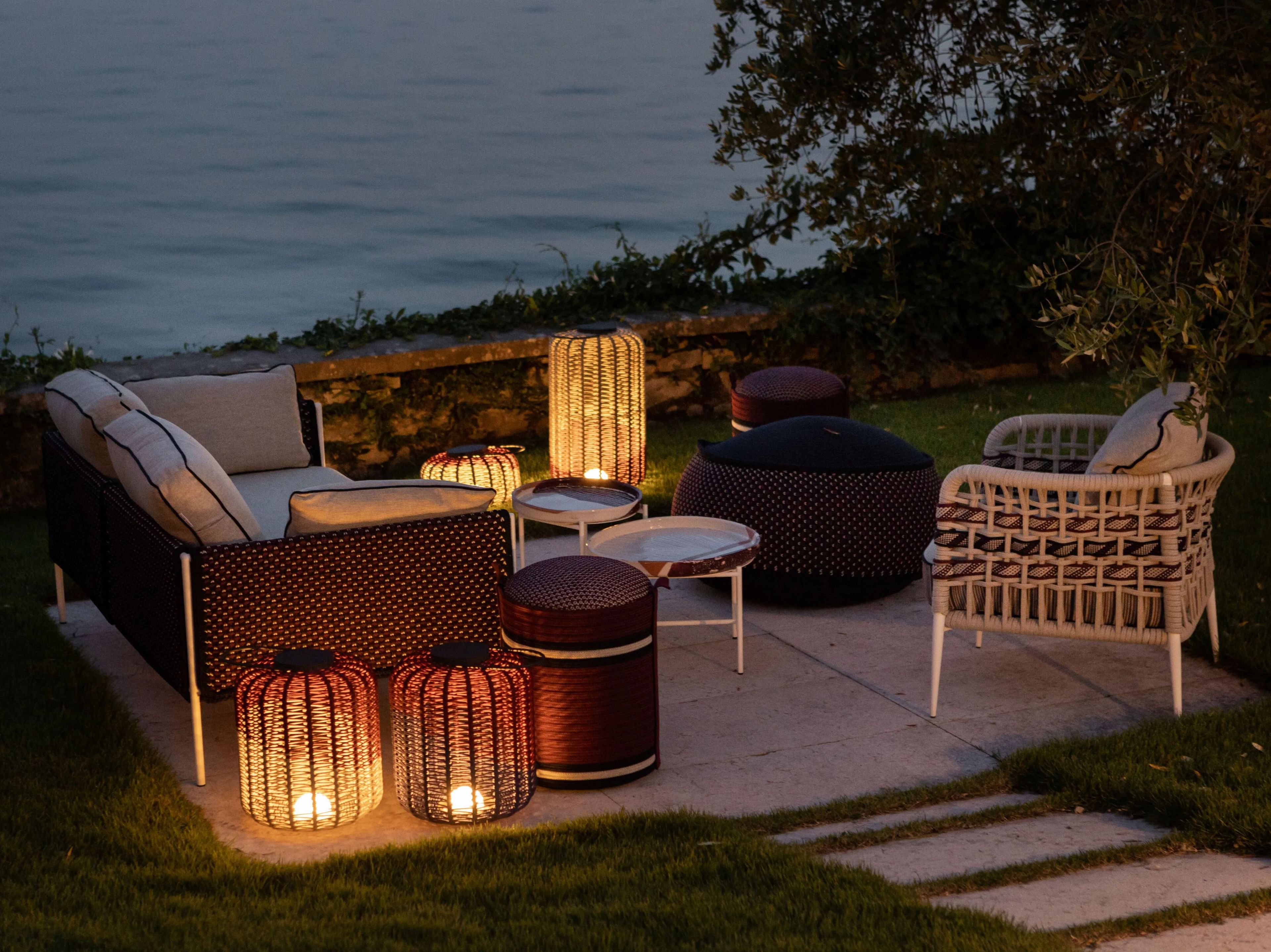 Уличный фонарь с плетеной алюминиевой рамой и перезаряжаемым светодиодом Nodo Italia Antonio Marras + Nodo Italia ARCH-00005471 - Вид №3