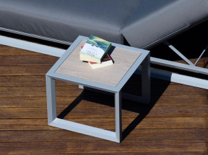 Прямоугольный садовый столик