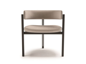 Мягкий стул с подлокотниками