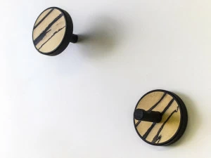 LIGNIS® Пара вешалок из ценных пород дерева Inverso 13.012