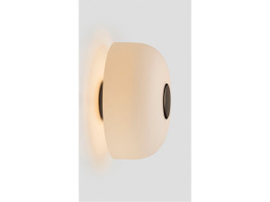 Стеклянная наружная настенная лампа