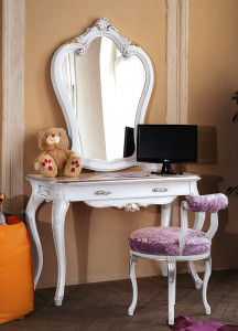 Туалетный столик  BTC INTERNATIONAL T525