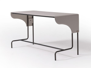 Кожаный стол