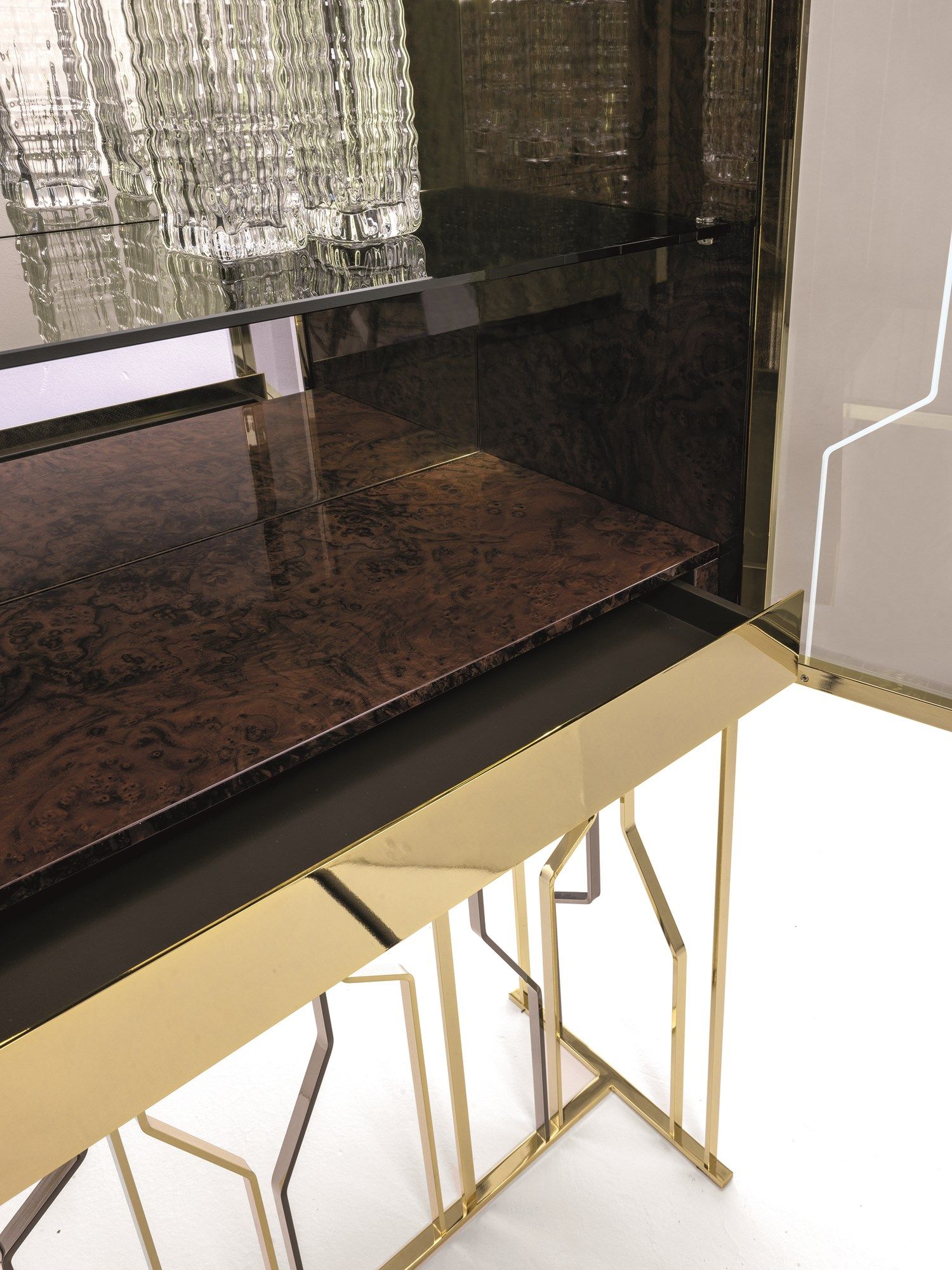 Стеклянный барный шкаф со встроенным освещением Longhi Loveluxe 2017-Essence collection ARCH-00063783 - Вид №3