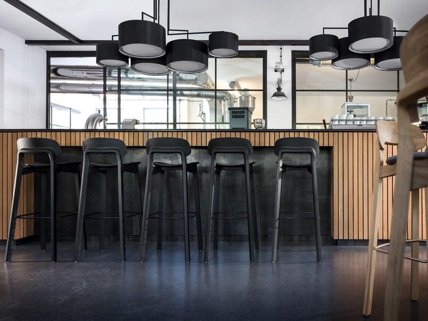 ZEITRAUM Барный стул из массива дерева с подставкой для ног Nonoto sun-id-1408063 - Вид №9