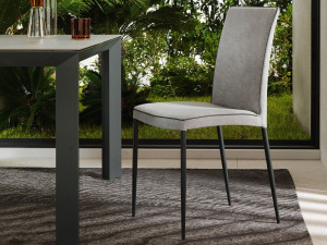 Мягкий стул