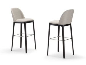 Высокий мягкий стул с подставкой для ног