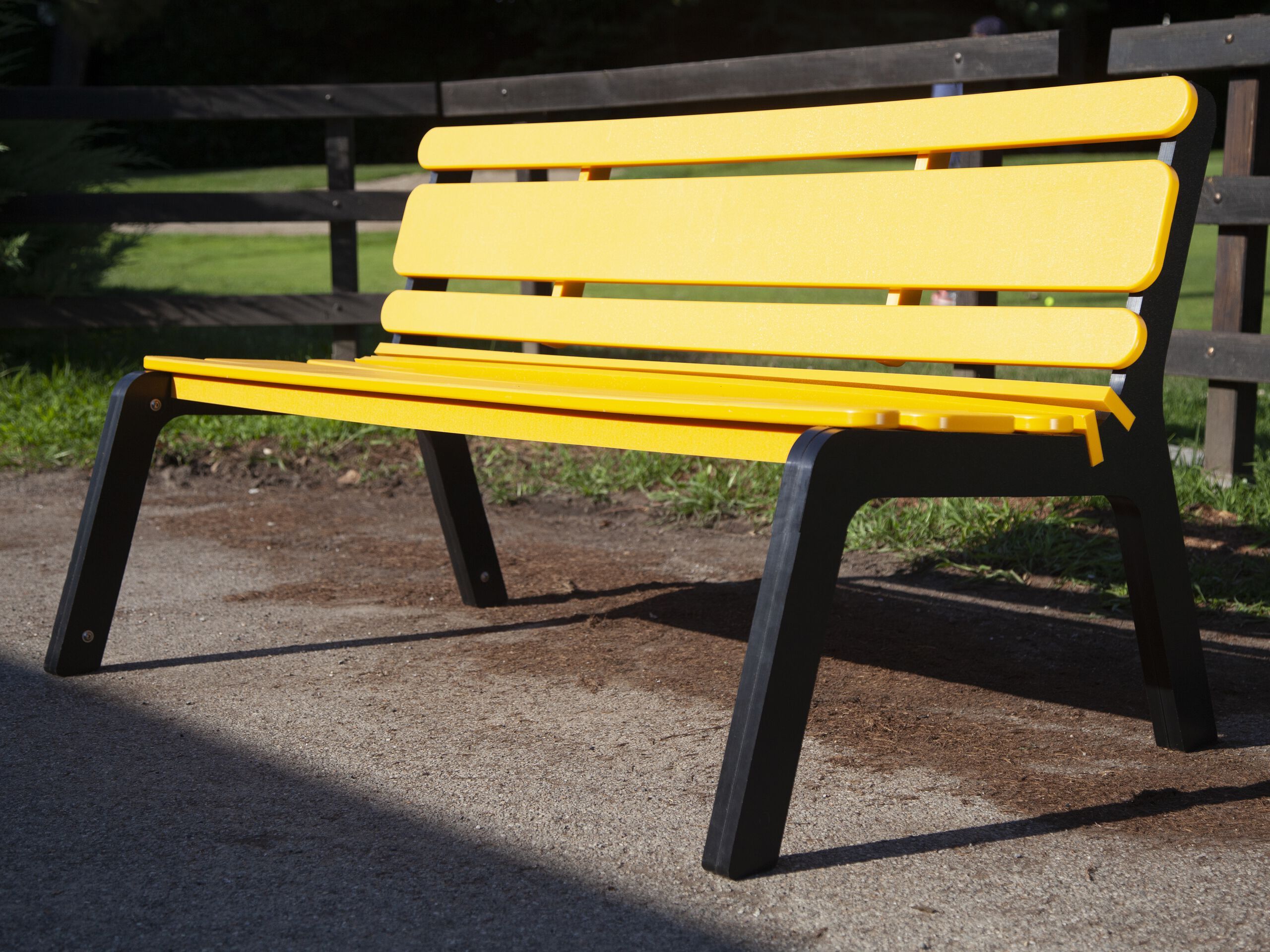 Скамейка из полиэтилена со спинкой Donye Ranardo ARCH-00028276 - Вид №4