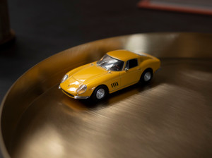 Круглый латунный лоток