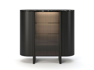 Деревянный шкаф со встроенным освещением