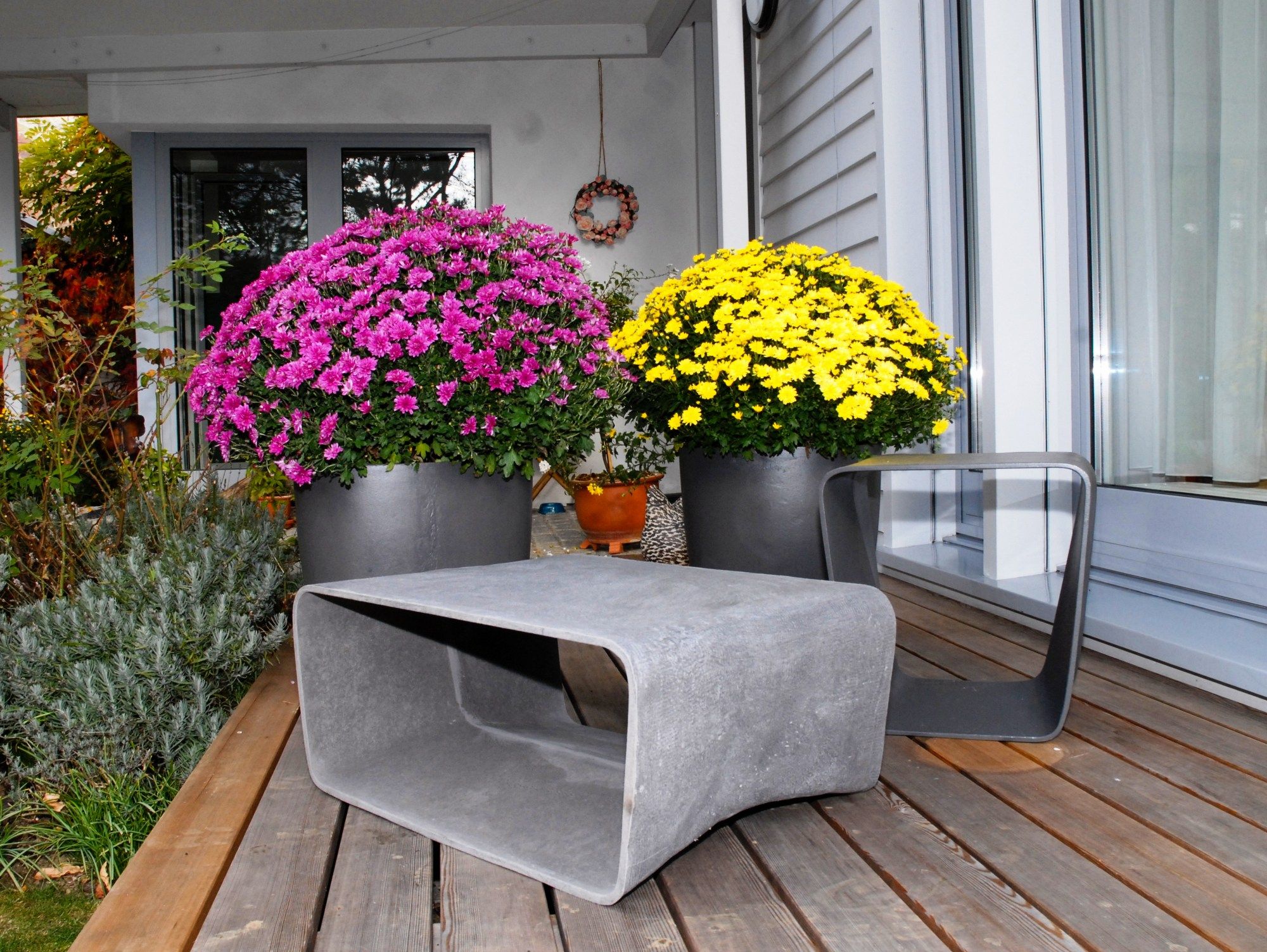 Бетонный низкий садовый столик SWISSPEARL дизайн ARCH-00066389 - Вид №6