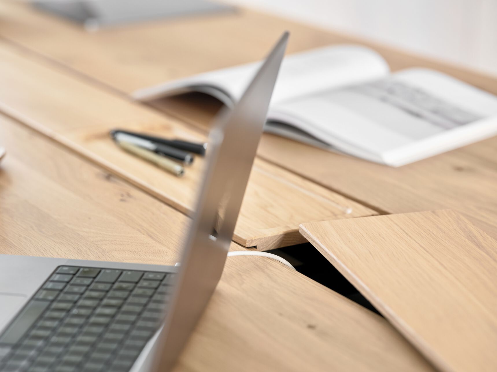 Деревянный прямоугольный стол для совещаний с системой люверсов Mobitec JAVARI T0314 ARCH-00047136 - Вид №9