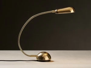 betec Licht Настольная светодиодная лампа из латуни с гибким кронштейном  32mo03pn00