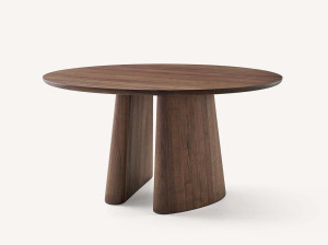 Журнальный столик из массива дерева