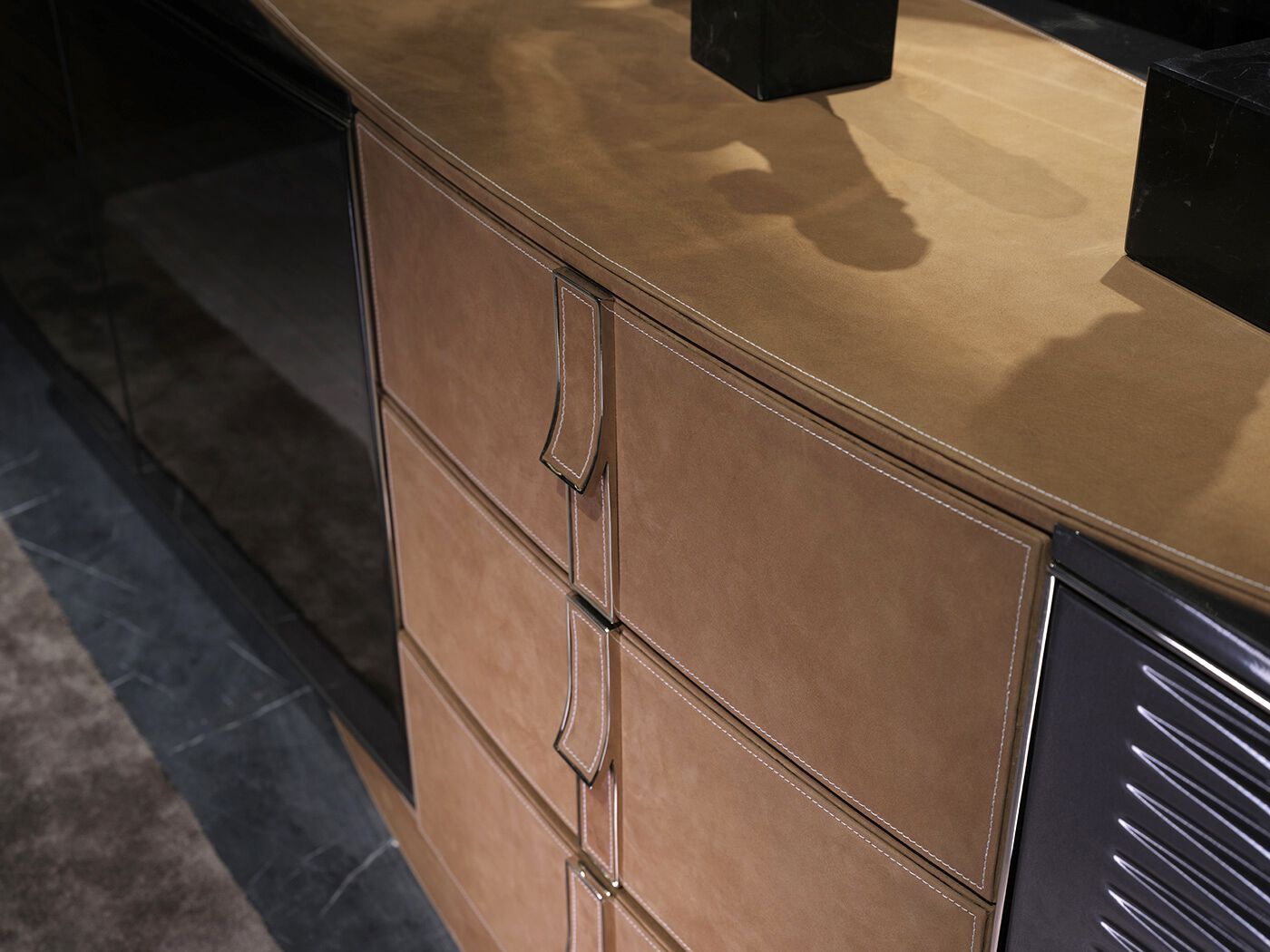 Шкаф с распашными дверями Zebrano Niks ARCH-00049582 - Вид №4