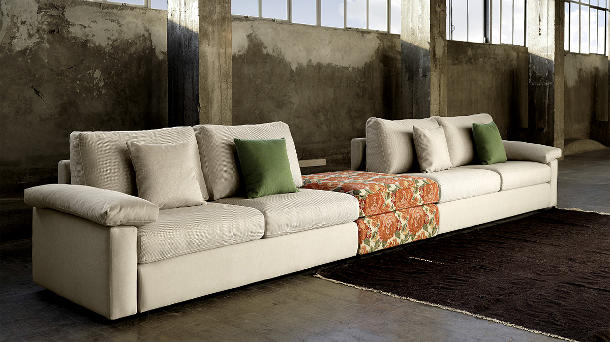 Диван  DOMINGO SALOTTI MUKAI 