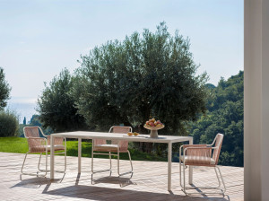 Прямоугольный садовый стол