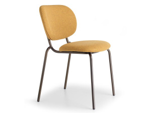 Стул из переработанной ткани