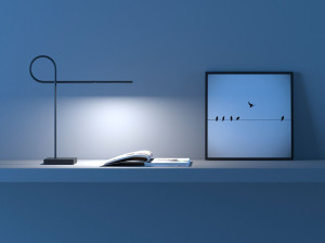 Регулируемая металлическая настольная лампа