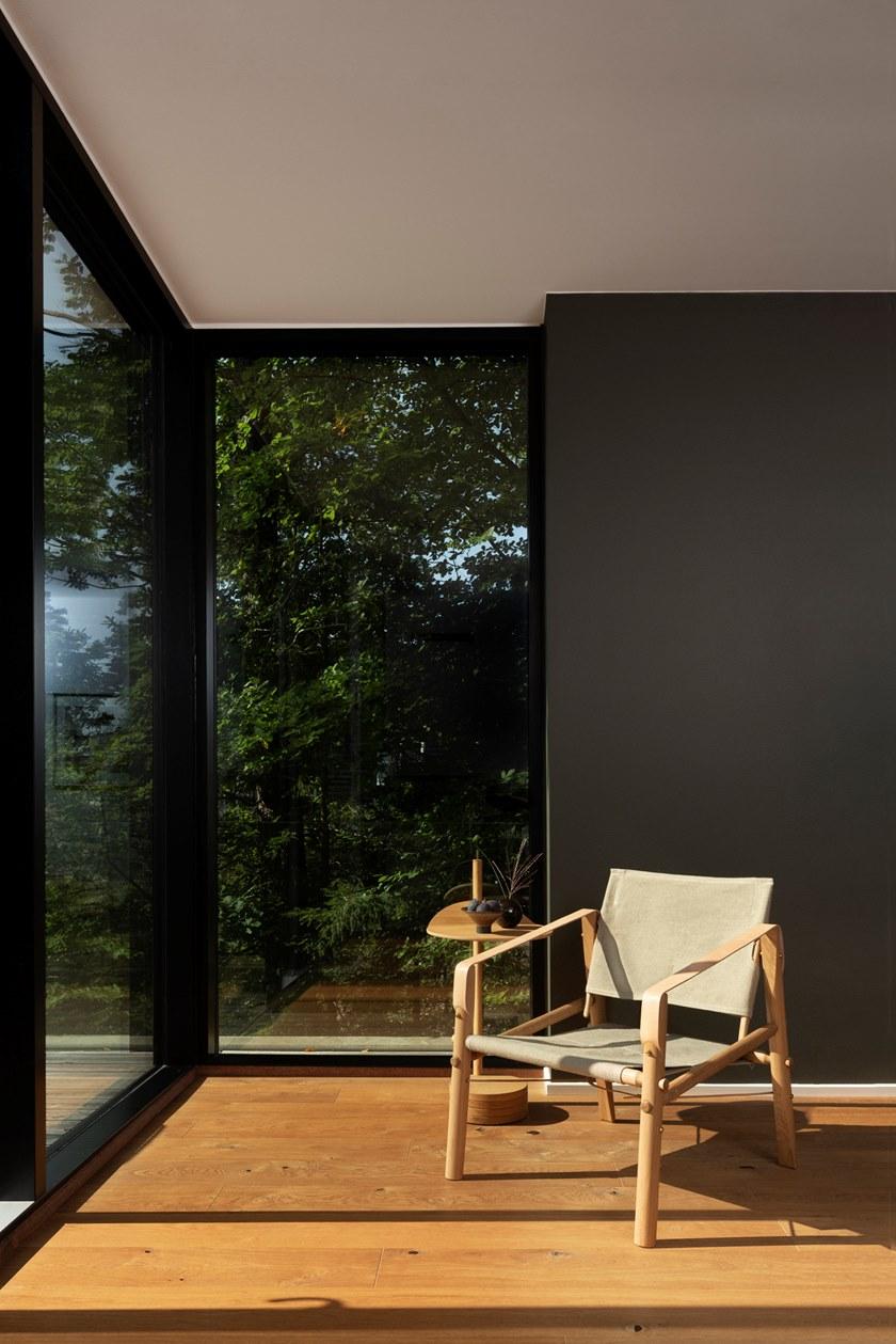 We Do Wood Кресло с подлокотниками из дерева и ткани  3070101  - Вид №10