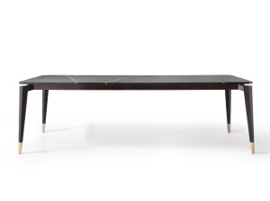 Стол с металлическими вставками