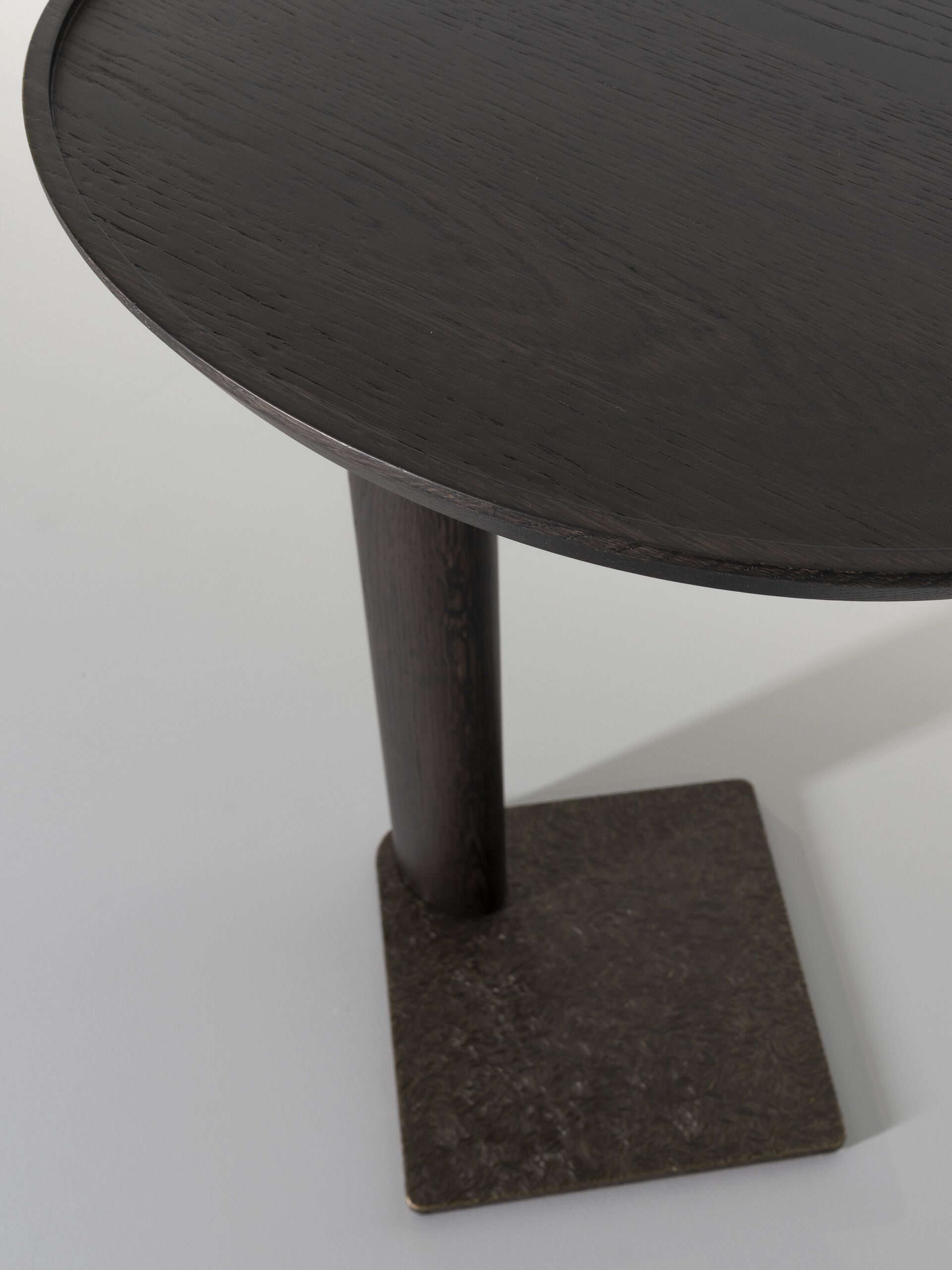 Круглый журнальный столик из дуба Lorenzo Tondelli TISBE ARCH-00096715 - Вид №1
