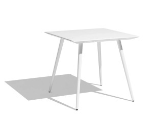 Квадратный садовый стол