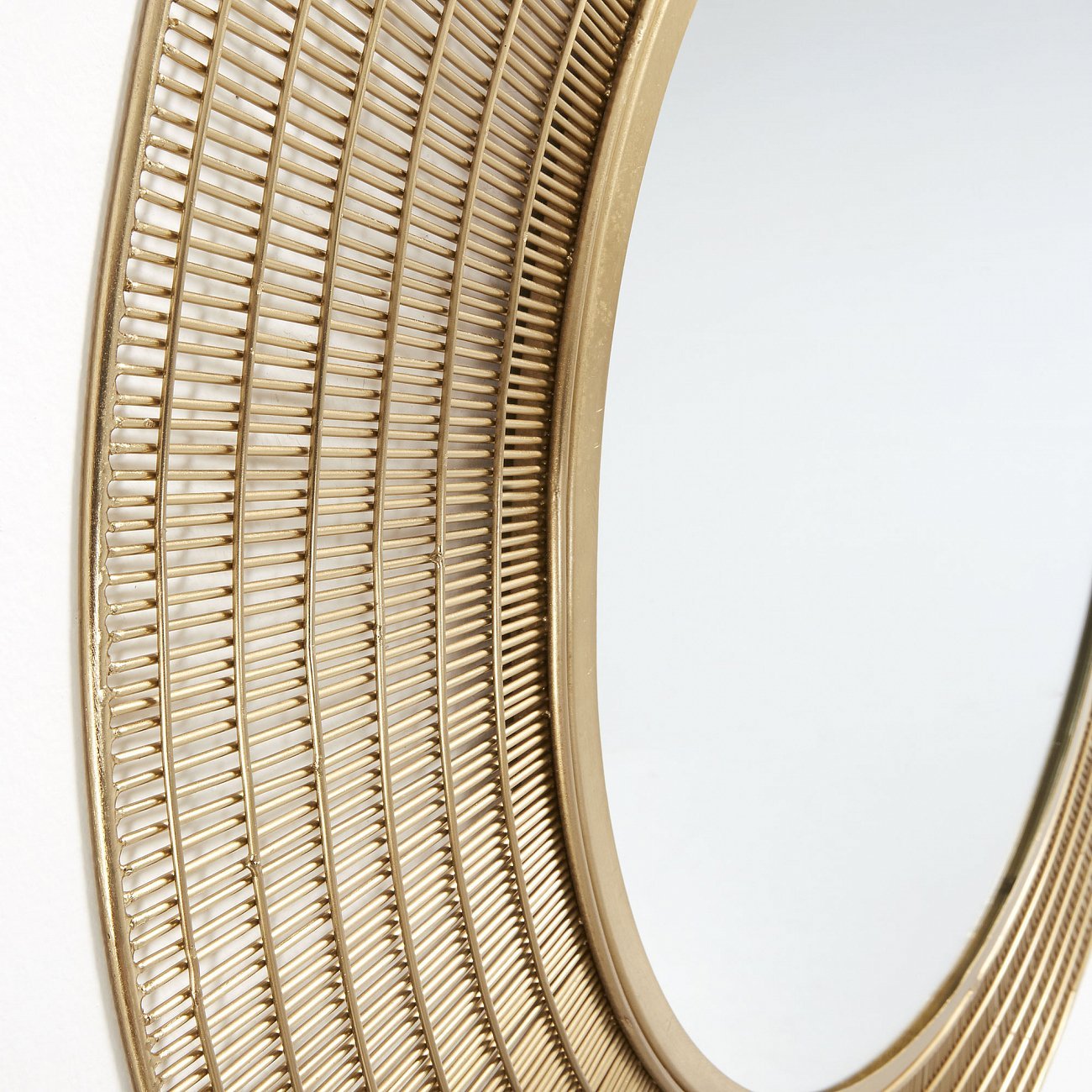 Зеркало круглое металлическое диаметр 80 см Plax от La Forma LA FORMA ДИЗАЙНЕРСКИЕ 342835 Латунный;белый  - Вид №2