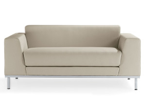 Кожаный диван