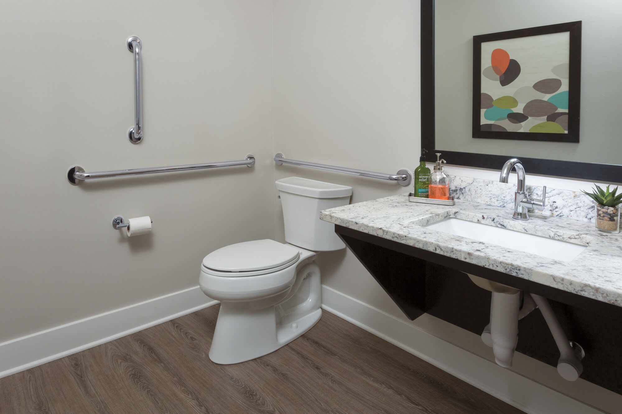 759500-RB Держатель ткани Delta Faucet Trinsic Венецианская бронза  - Вид №1