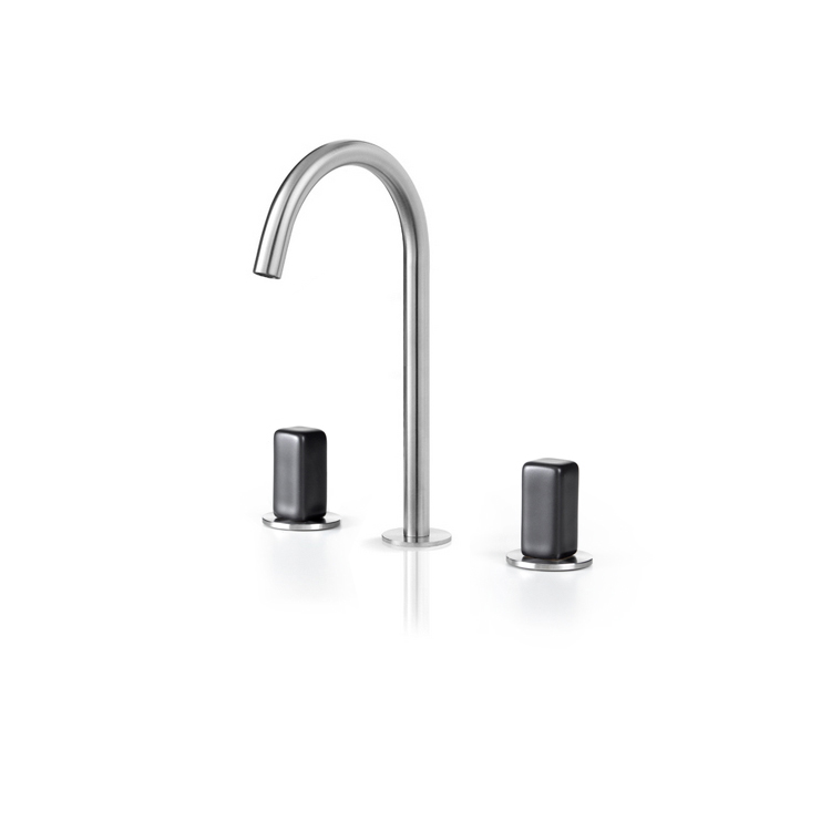 Смеситель на три отверстия для умывальника с изливом IOI203 linki 