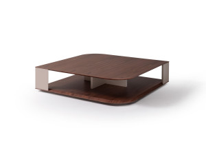 Низкий квадратный журнальный столик в фанере