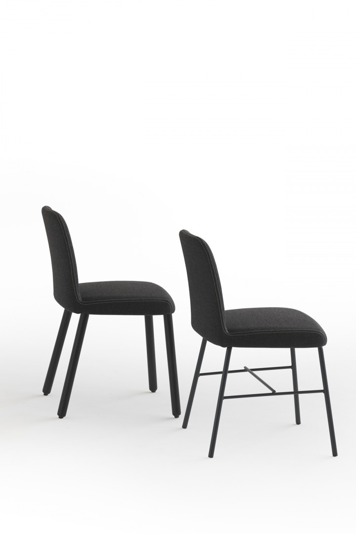 Myra 656 Кресло с четырьмя ножками, деревянным каркасом и тканевой обивкой. Выпускается из пенопласта с впрыском политуретана в соответствии с правилами пожарной безопасности Великобритании. Et al. Myra - Вид №4