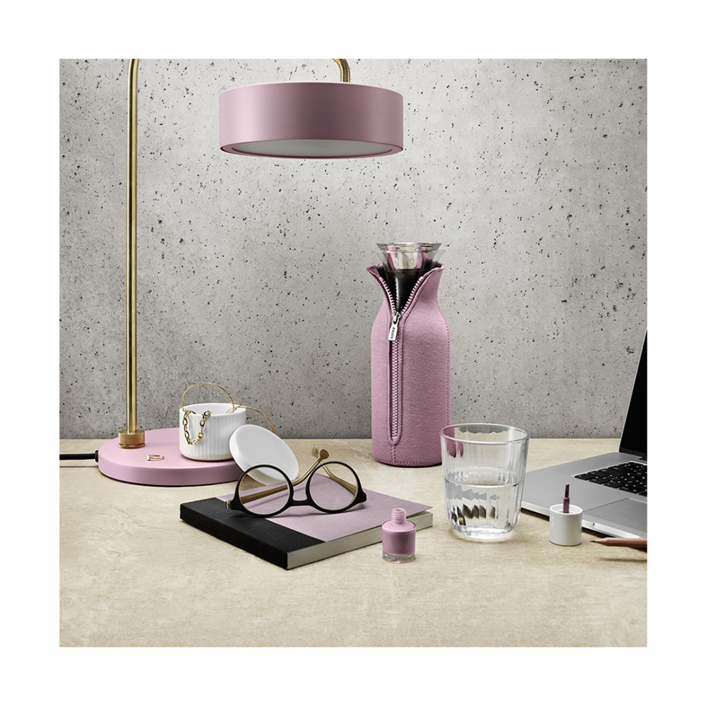 EVA SOLO 567975 Графин Fridge в чехле, 1 л, холодная роза Боросиликатное стекло, нержавеющая сталь, силикон, полиэстер  - Вид №1