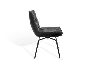 Мягкий стул с крестообразной рамой